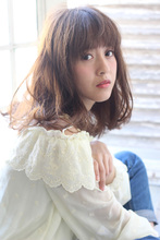 さわりたくなるシルキーフェミニンなゆるふわ無造作ウェーブ|Secretのヘアスタイル