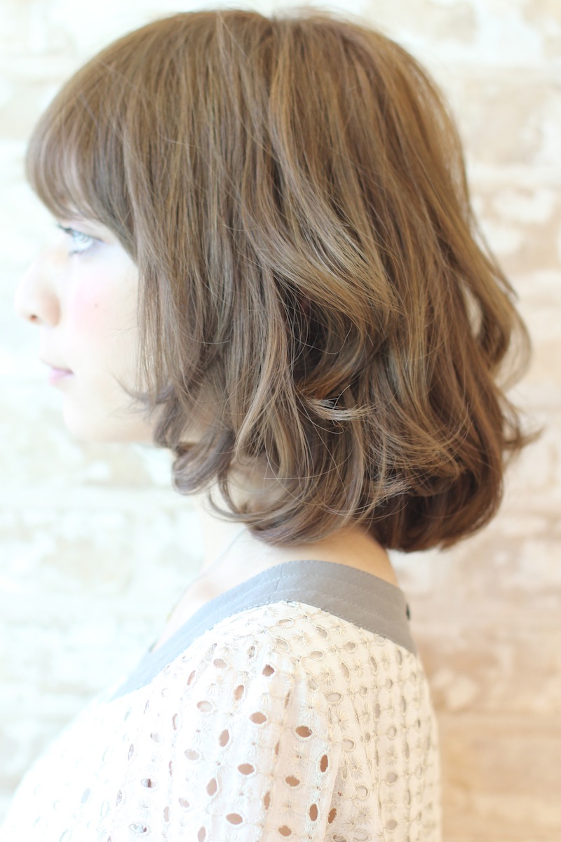 小顔髪型☆ミディアムボブ
