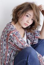 エアリータッチで柔らかい質感に生まれ変わったフェミニンボブ|AFLOAT JAPANのヘアスタイル