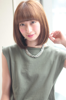 ナチュラル小顔ボブ|AFLOAT RUVUAのヘアスタイル