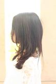 2013 黒髪を柔らかく見せるパーマ髪型