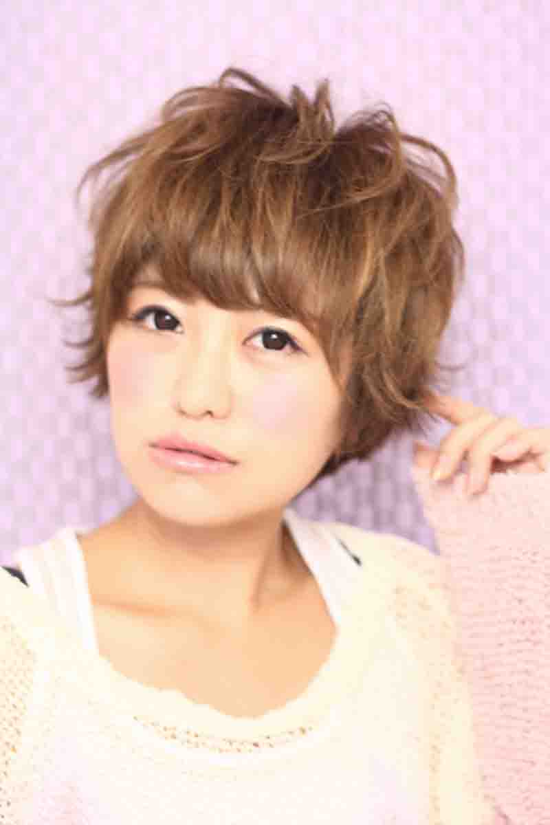 2013春　前髪が可愛いショートヘアスタイル