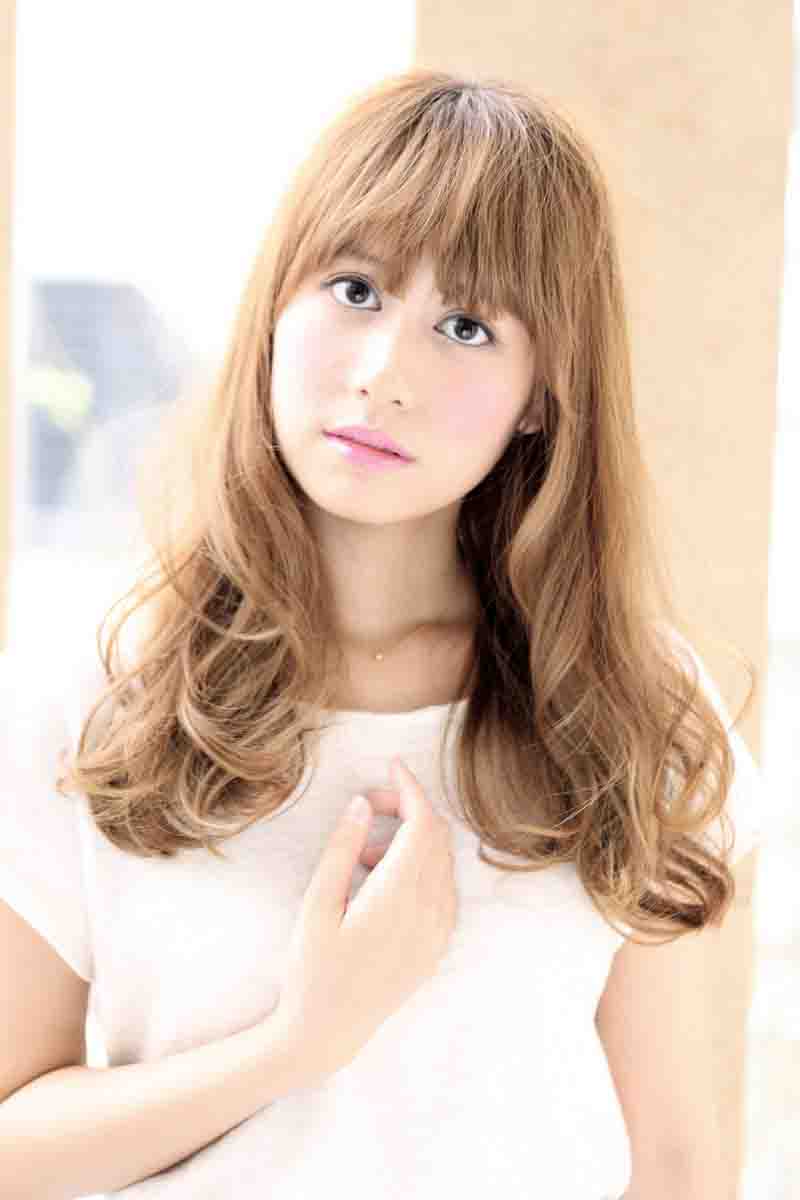 ヘアカタログ　ロングヘア