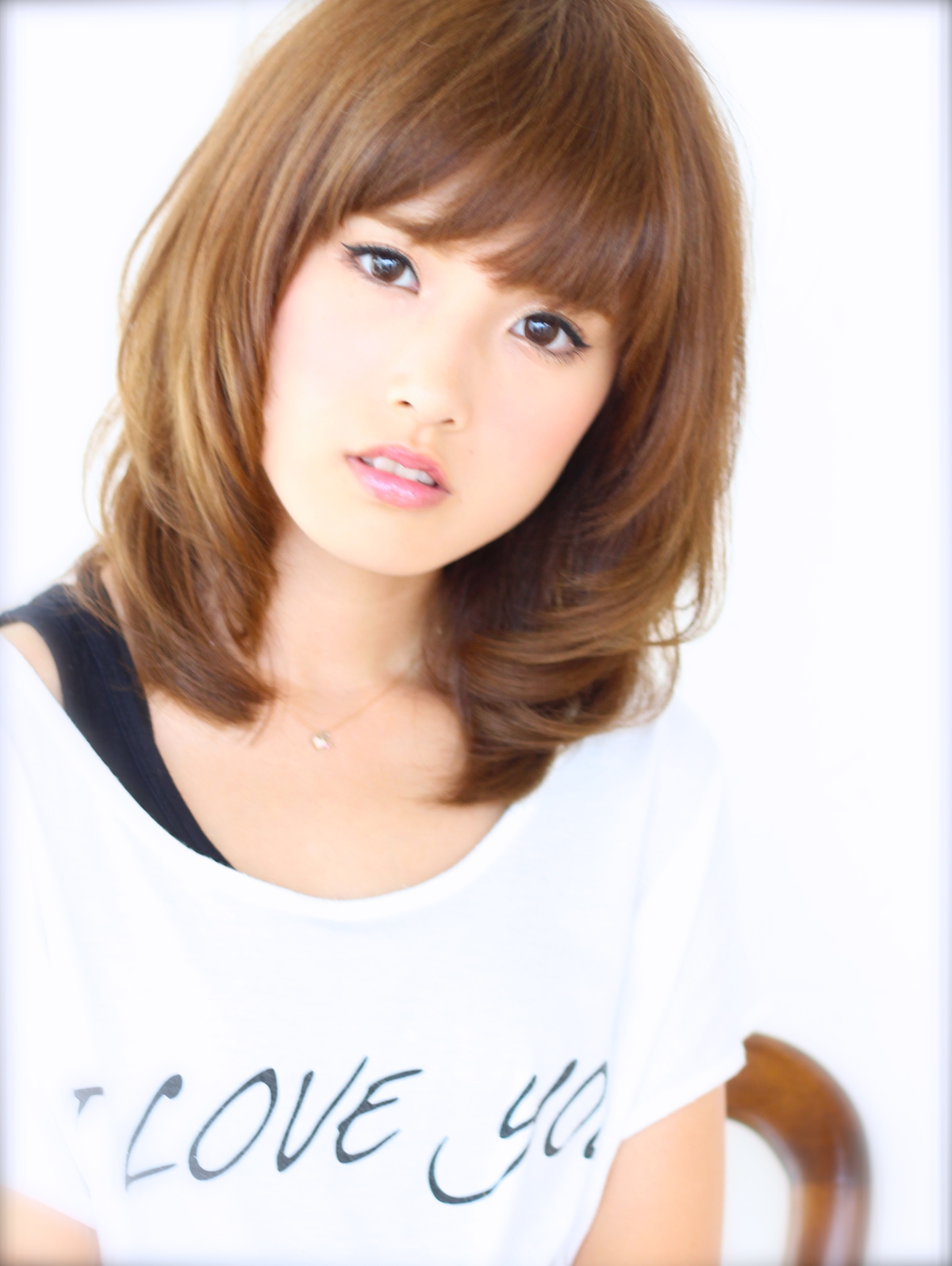 大人かわいい内巻きセミディ