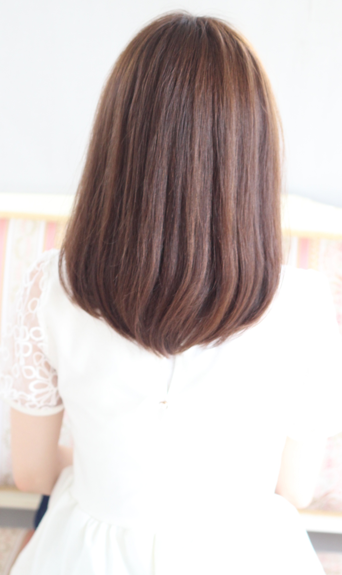 小顔ストレートでつくるセミディ