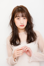 隠しレイヤーで顔周りを華やかに シースルーバングで透け感を|ALICe by afloatのヘアスタイル