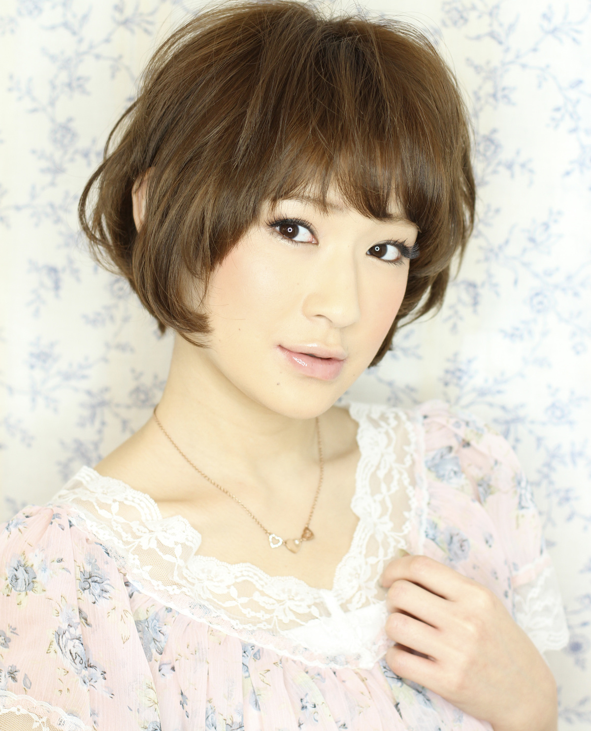 ナチュラルフェミニンな大人ボブ
