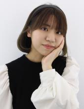気になる癖をピンポイントでストレートに、気になる前髪のクセもノンアルカリ縮毛矯正で、ペタッしないストレートに|Raffine 三宮のヘアスタイル