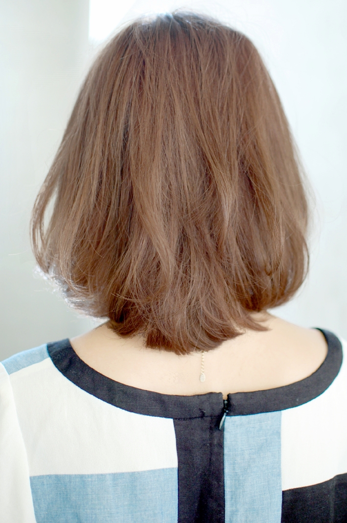 揺らぎストレートボブ