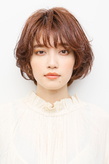 ピンクブラウン系カラーが魅力の大人可愛いニュアンスボブ