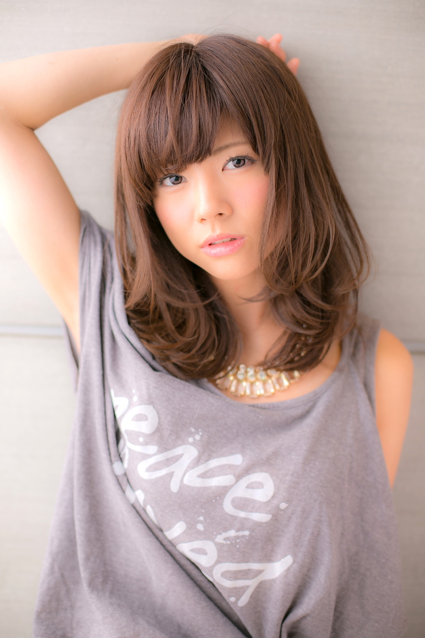 【Euphoria】うるっとした艶感で女性らしさ溢れる☆大人セミディ