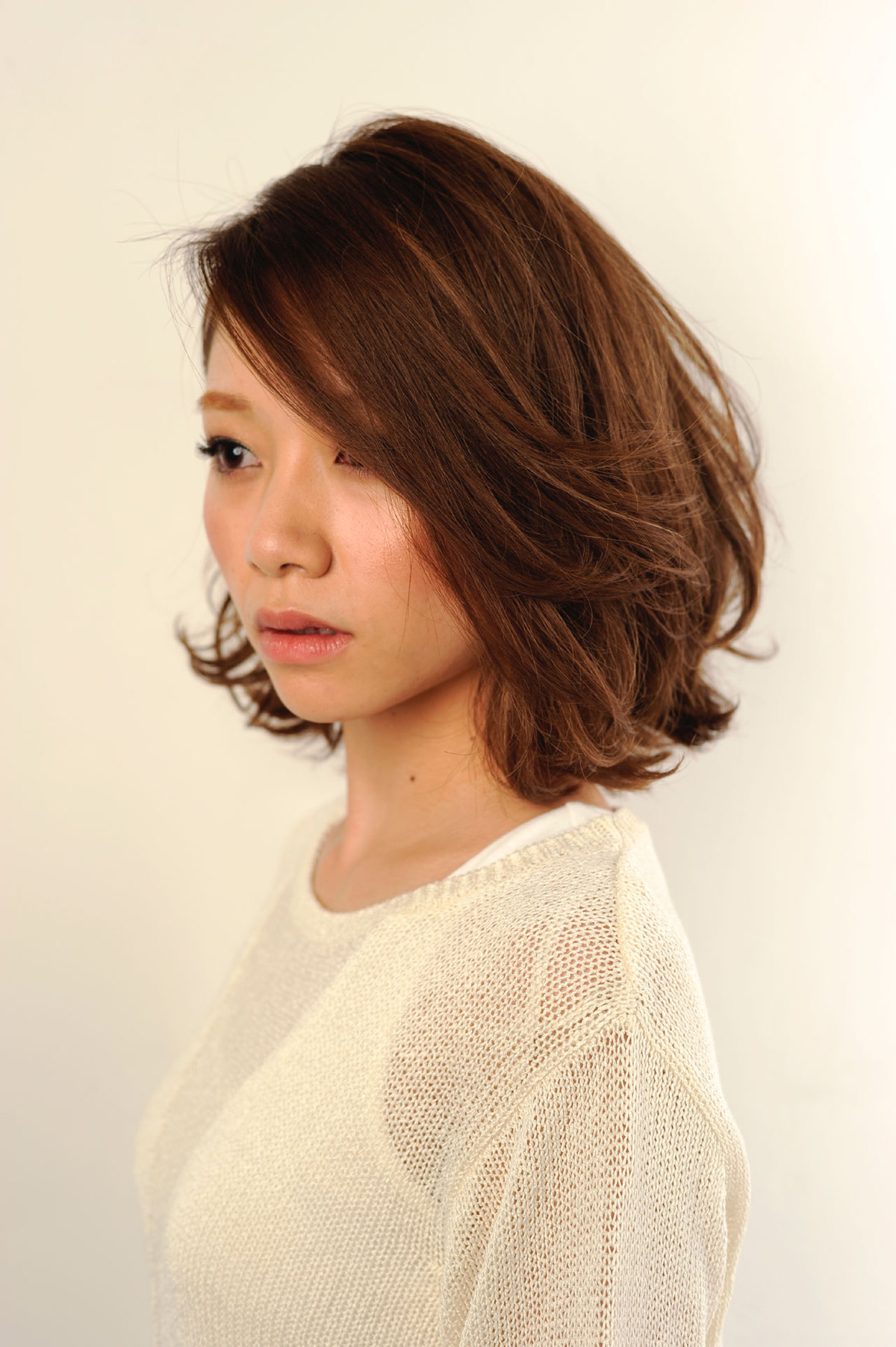 前髪なしで分け目を斜めにすることがポイントです。の画像(3) ｜ 銀座の美容室 GARDEN Tokyoのヘアスタイル ｜ Rasysa（らしさ）