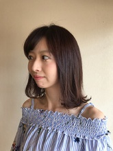 小顔・外ハネ ミディアム|富士市の美容室・美容院【Hygge〜ヒュッゲ〜】ヘッドスパ 静岡県富士市に美容室富士市美容院・カットカラーヘッドスパのヘアスタイル