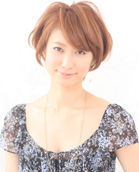 2012   إ 硼