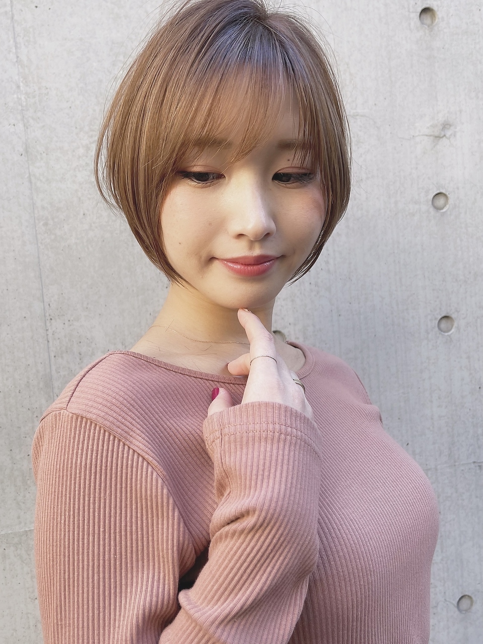 大人美人ショート くびれ 絶壁解消