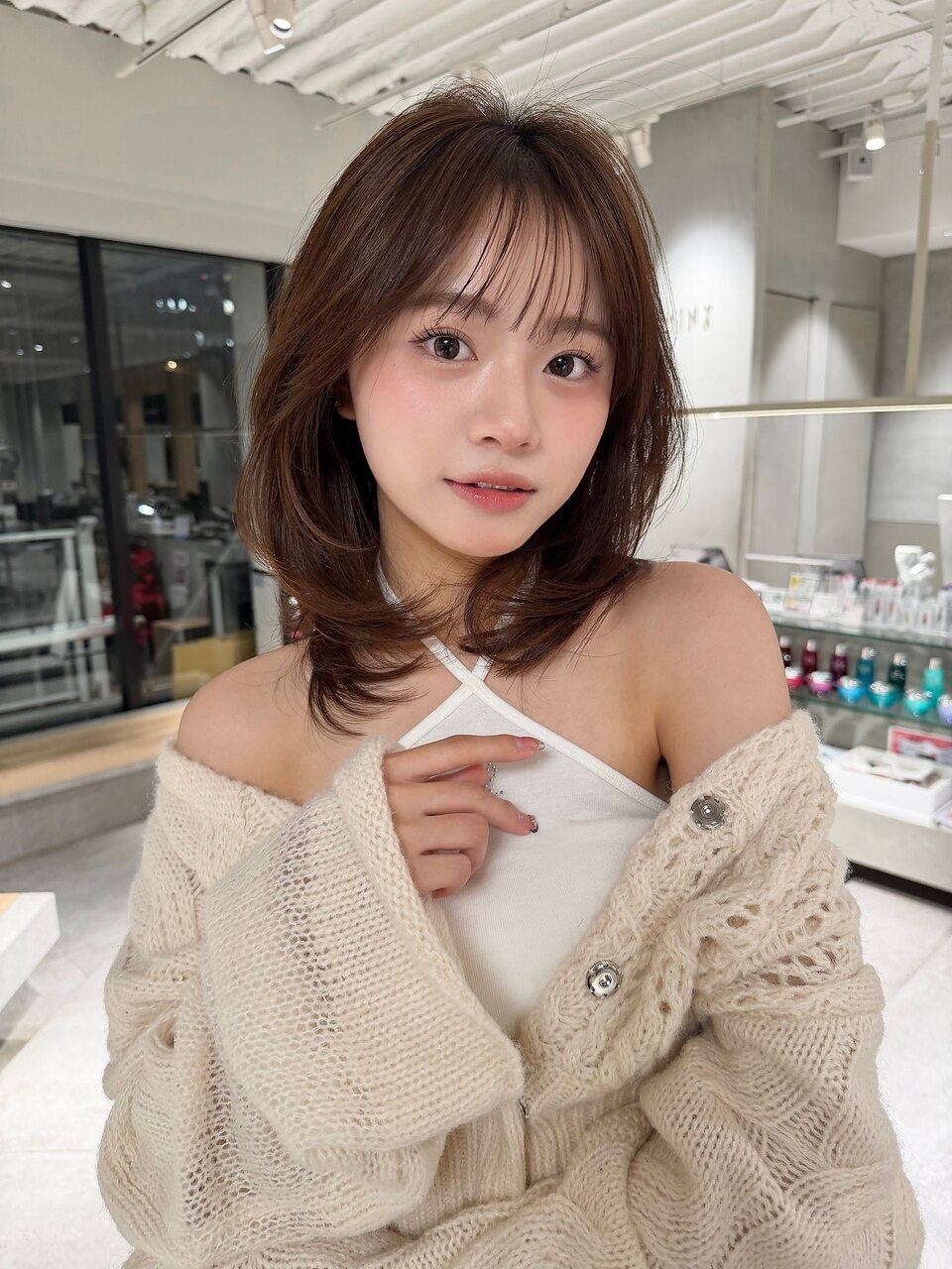 大人ガーリー 似合わせカット ミディアムレイヤーカット