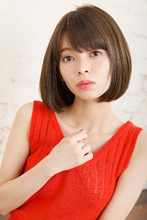 カーキとラベンダーでツヤと透明感を大人も楽しめる美ボブ|MINX 銀座二丁目店のヘアスタイル