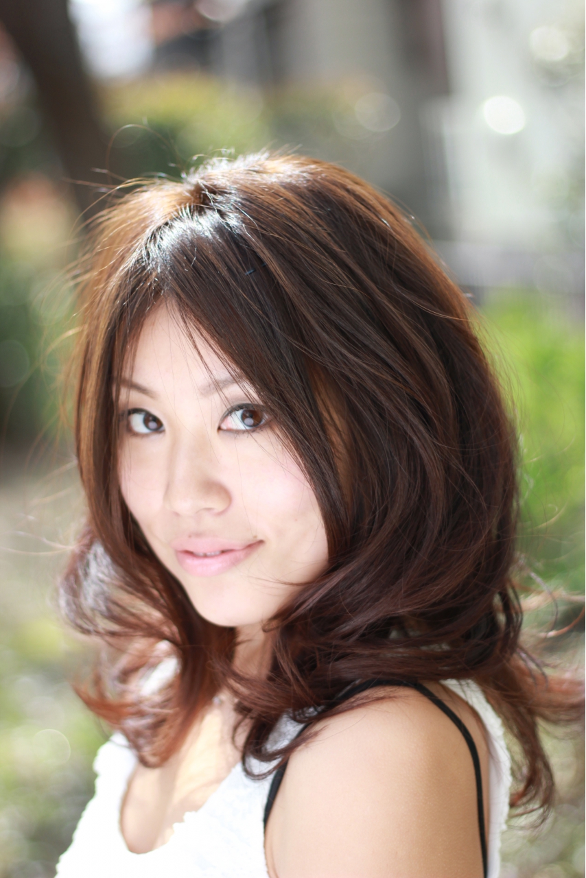 絶大な人気(^^)かっこ可愛いゆるやかセミディ☆　担当　大柳