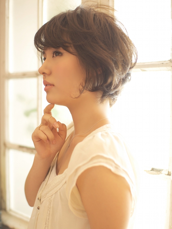 毛先の柔らかさがポイントの大人可愛いニュアンスボブ☆