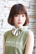 口元カール&眉見せバングで色っぽく|ROOTSのヘアスタイル
