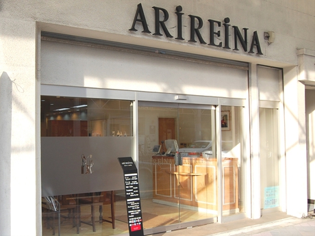 ARIREINA Ź