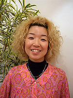 褤