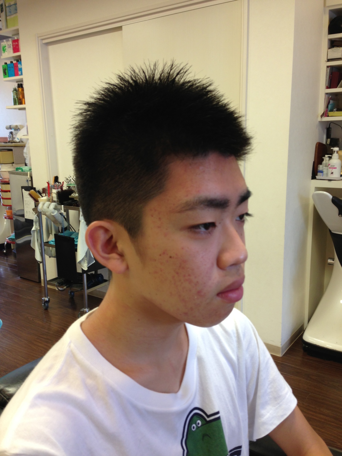 �ʥ����륷�硼�Ȣ�